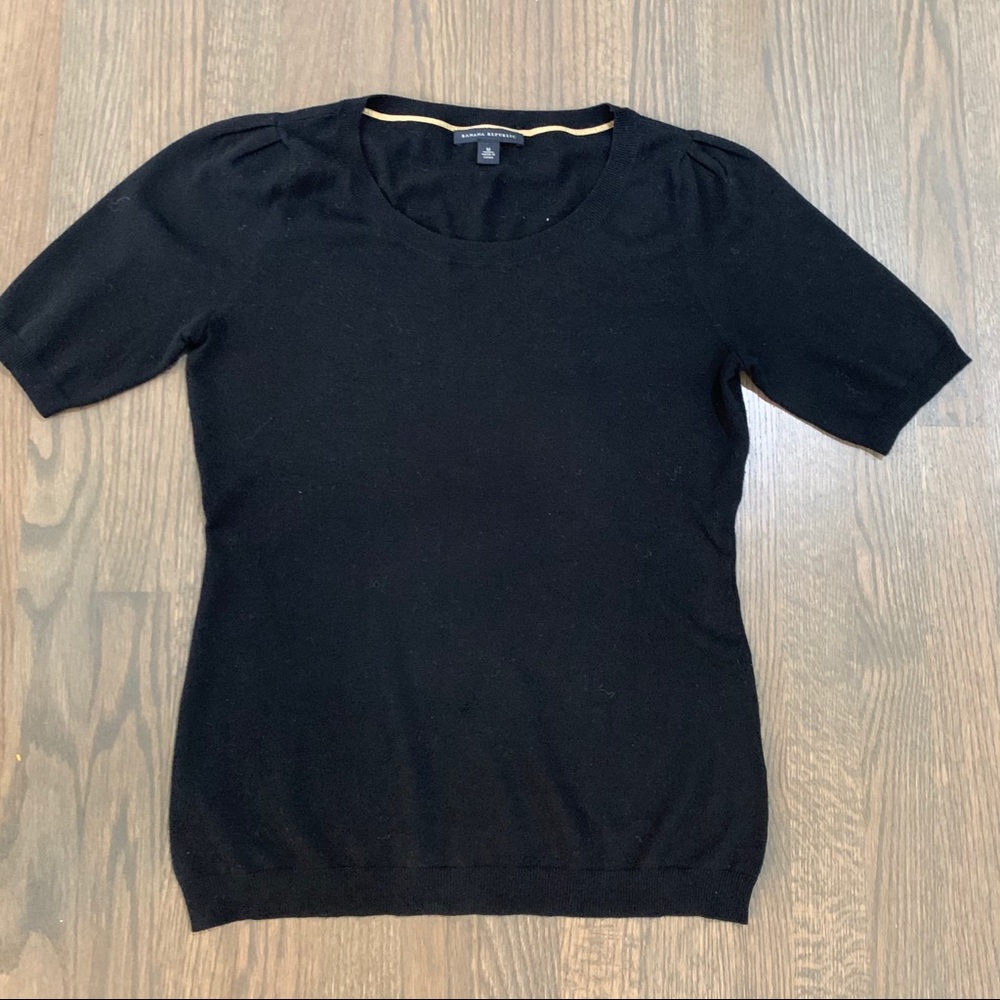 Banana Republic Puff sleeve sweater